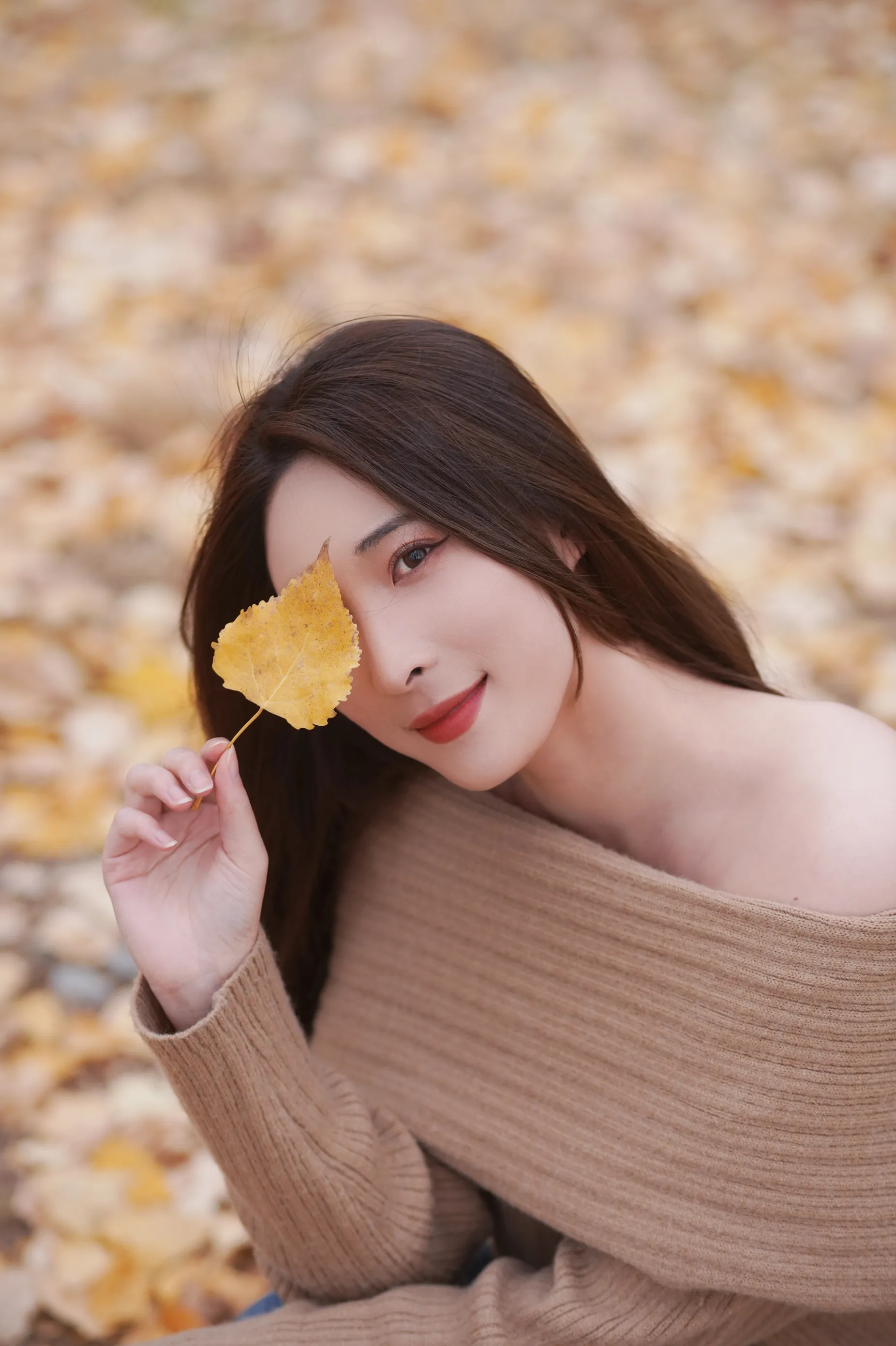 [YITUYU] 2022.12.10 Vol.2646 – Falling Leaves Know Autumn Ayin#[26P]-4